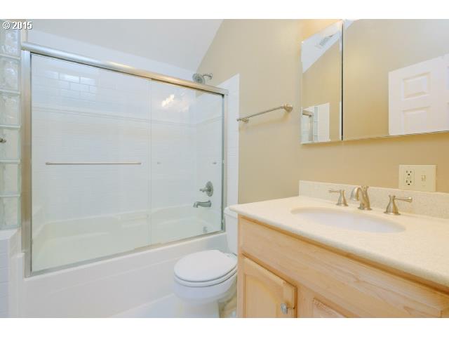 8895 Northeast Ridgecrest Court Otis, OR 97368 - Photo 13 of 16 Gallery Image 13