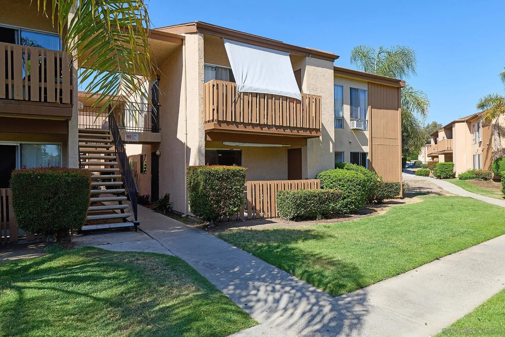 1051 Rock Springs Road, Unit 120 Escondido, CA 92026 - Photo 18 of 23
