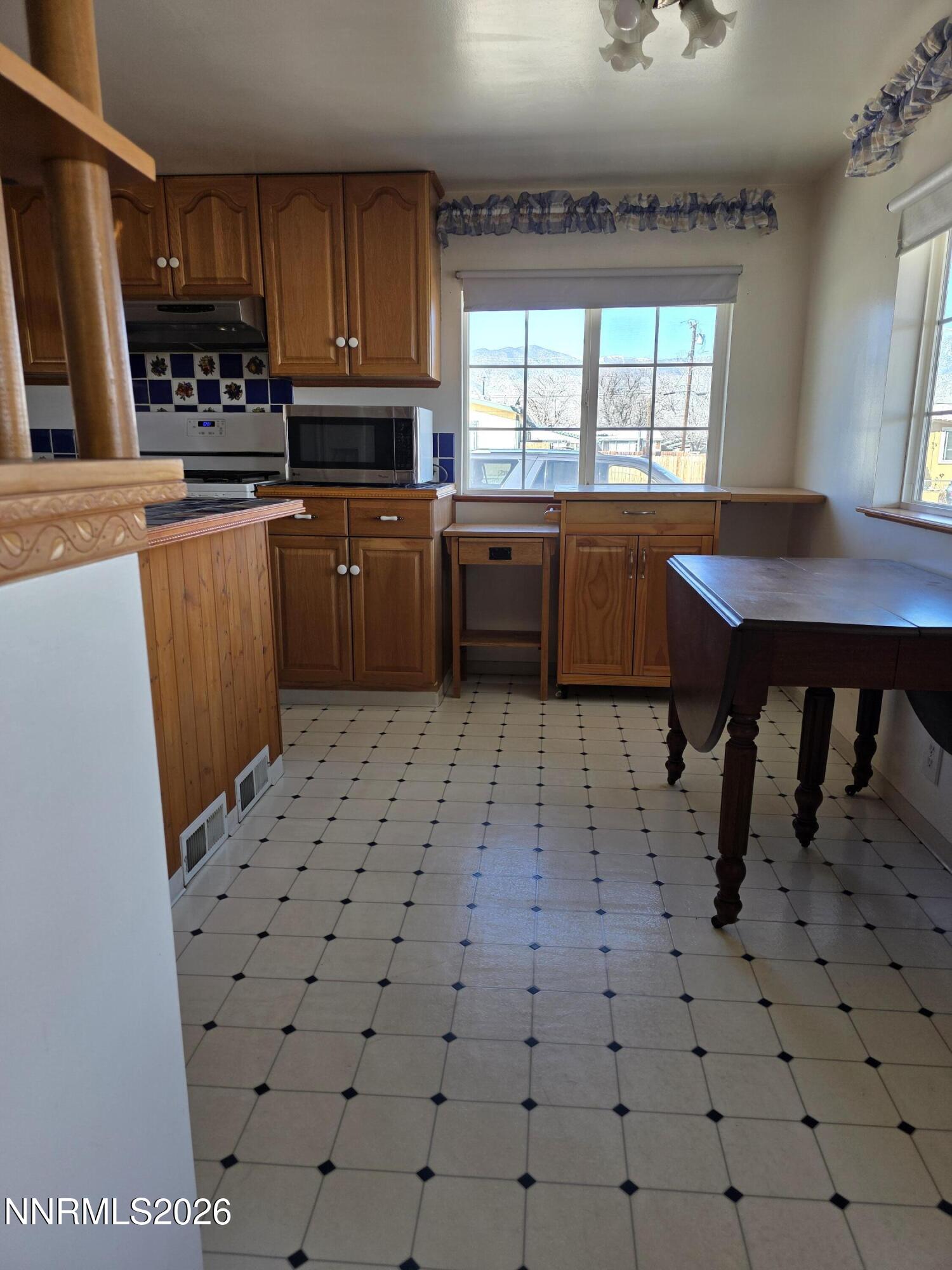 144 M Street Hawthorne, NV 89415 - Photo 13 of 29 23208