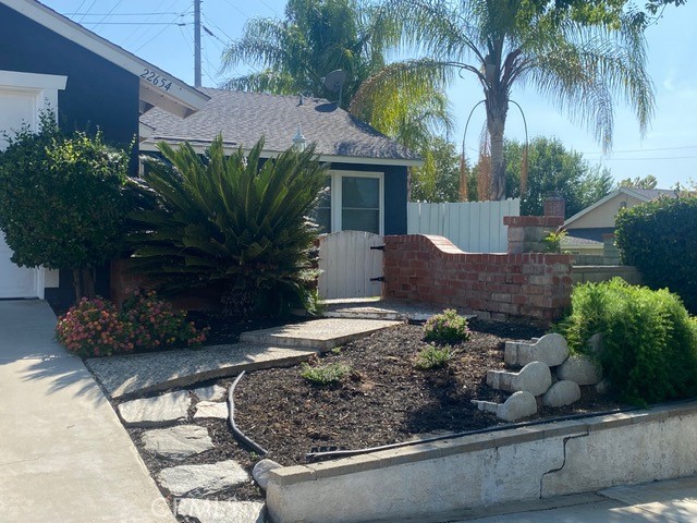 22654 La Rochelle Drive Saugus, CA 91350 - Photo 12 of 13