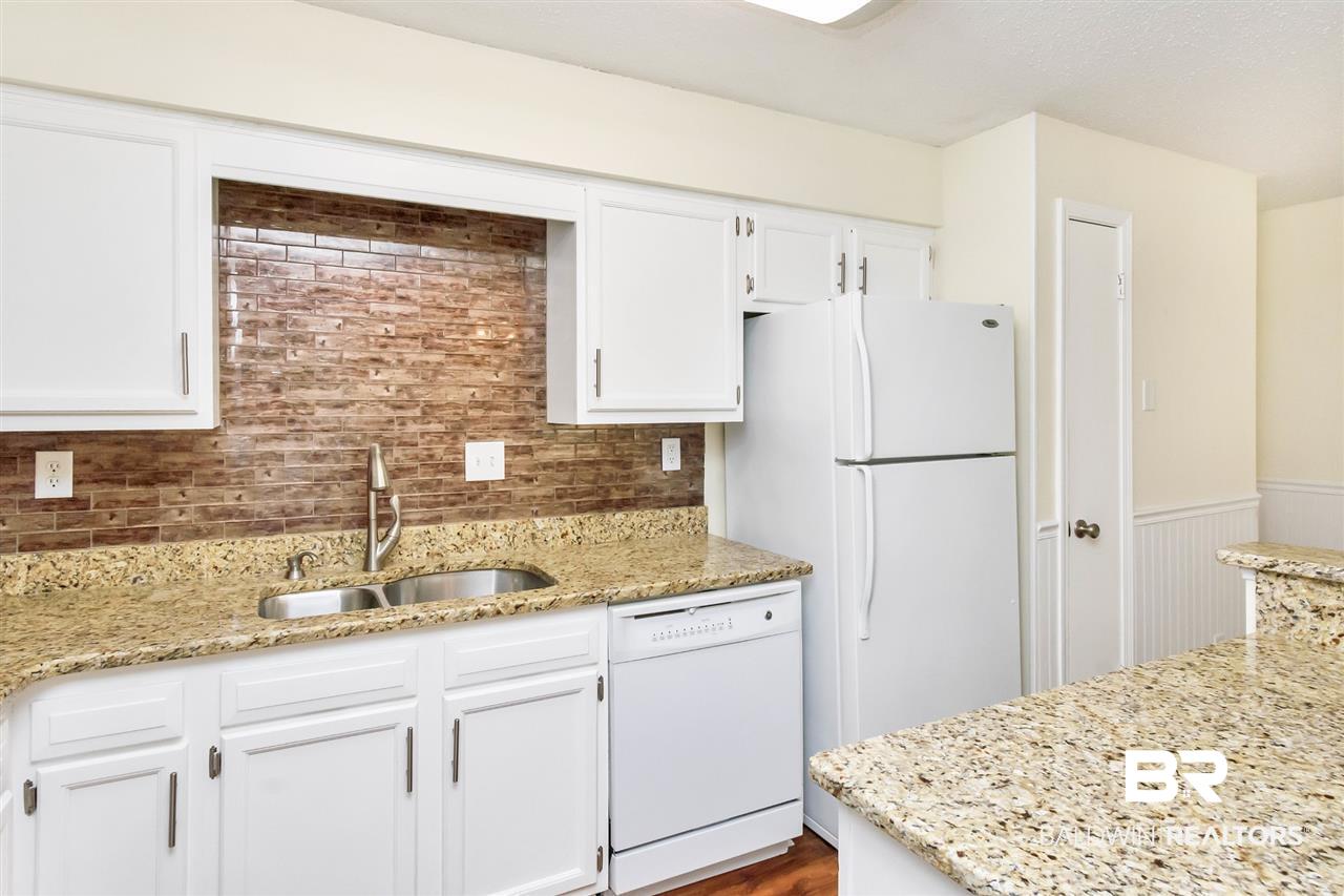 5608 Cottage Hill Road, Unit 214 Mobile, AL 36609 - Photo 12 of 31