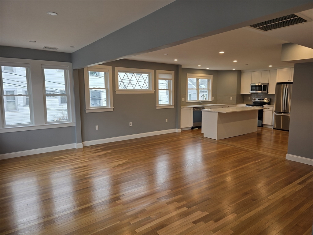 29 Appleton Street, Unit 2 Arlington, MA 02476 - Photo 5 of 25