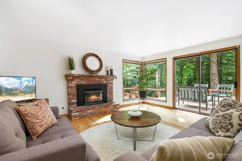 $2,150,000 | 3903 142nd Place Northeast, Bellevue, WA 98007
