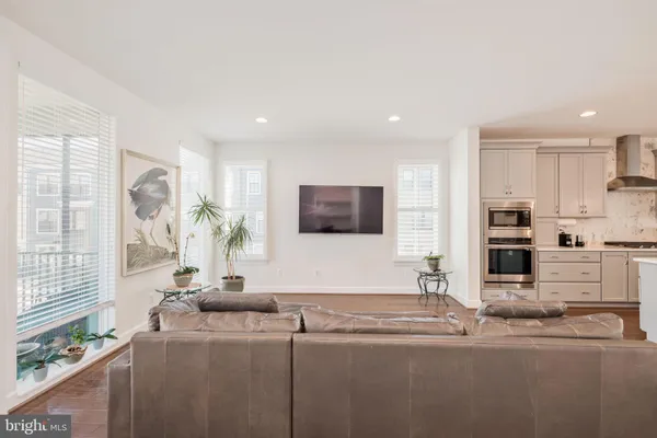 $839,950 | 620 Angelfish Way, Woodbridge, VA 22191