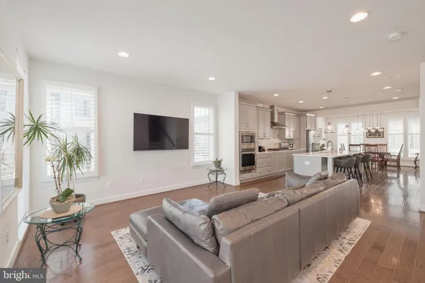 $839,950 | 620 Angelfish Way, Woodbridge, VA 22191