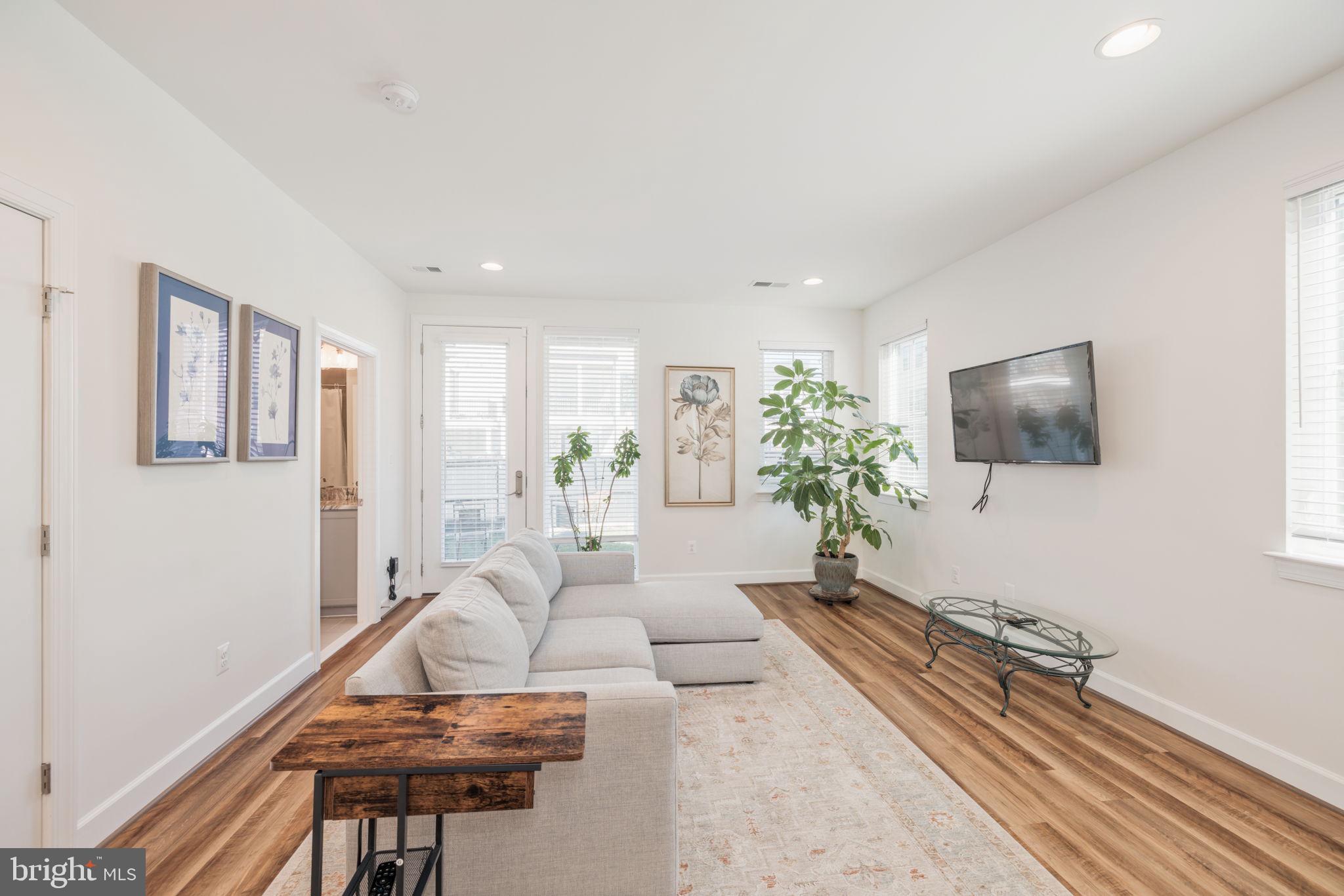 620 Angelfish Way Woodbridge, VA 22191 - Photo 37 of 44