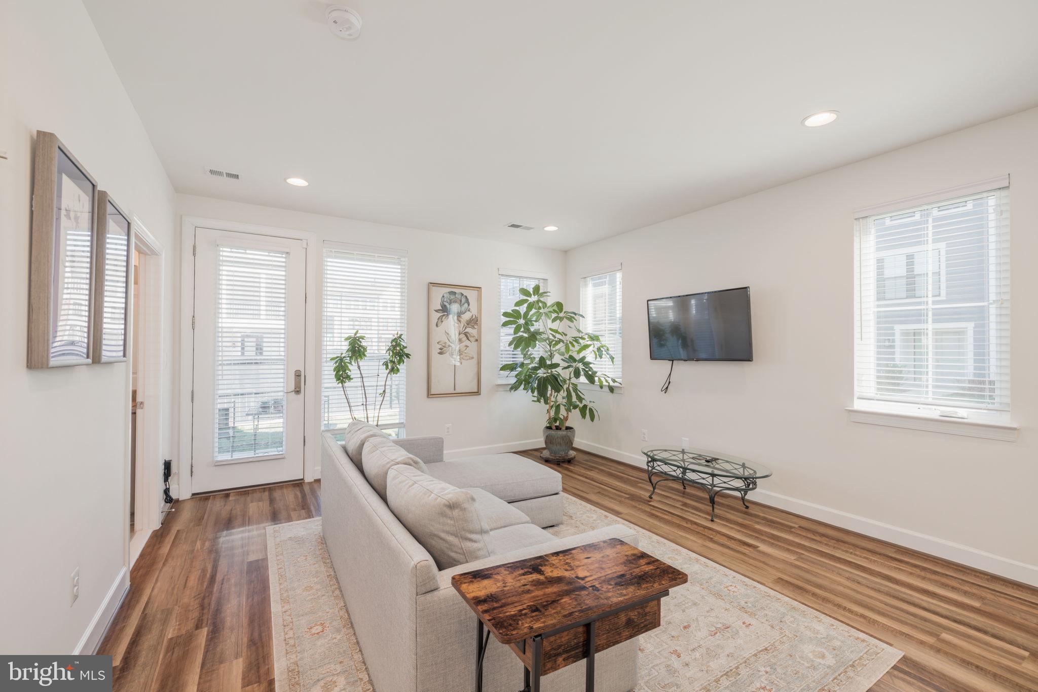 620 Angelfish Way Woodbridge, VA 22191 - Photo 38 of 44