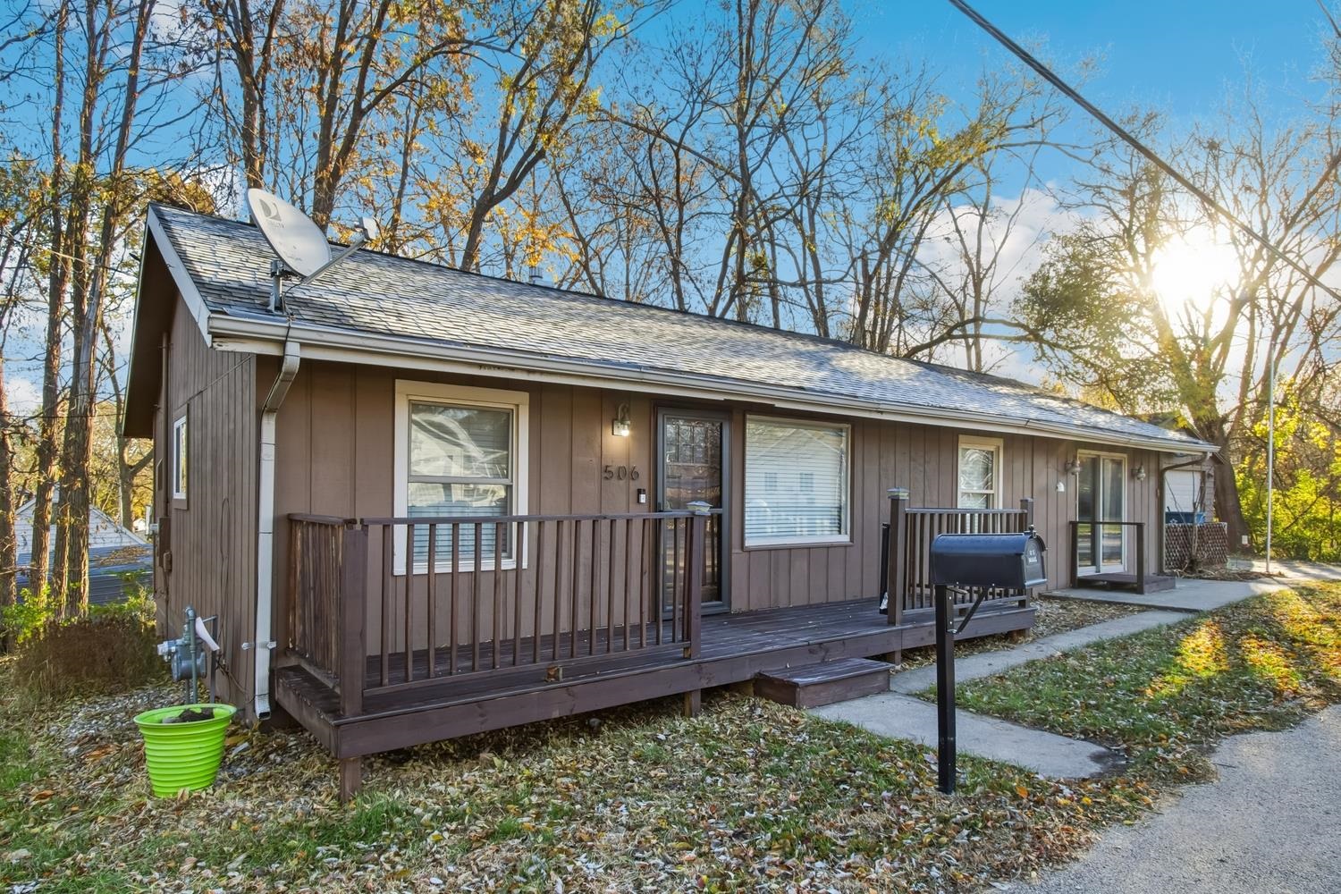 506 Eells Avenue Dixon, IL 61021 - Photo 2 of 19 a front view of a house with garden and patio