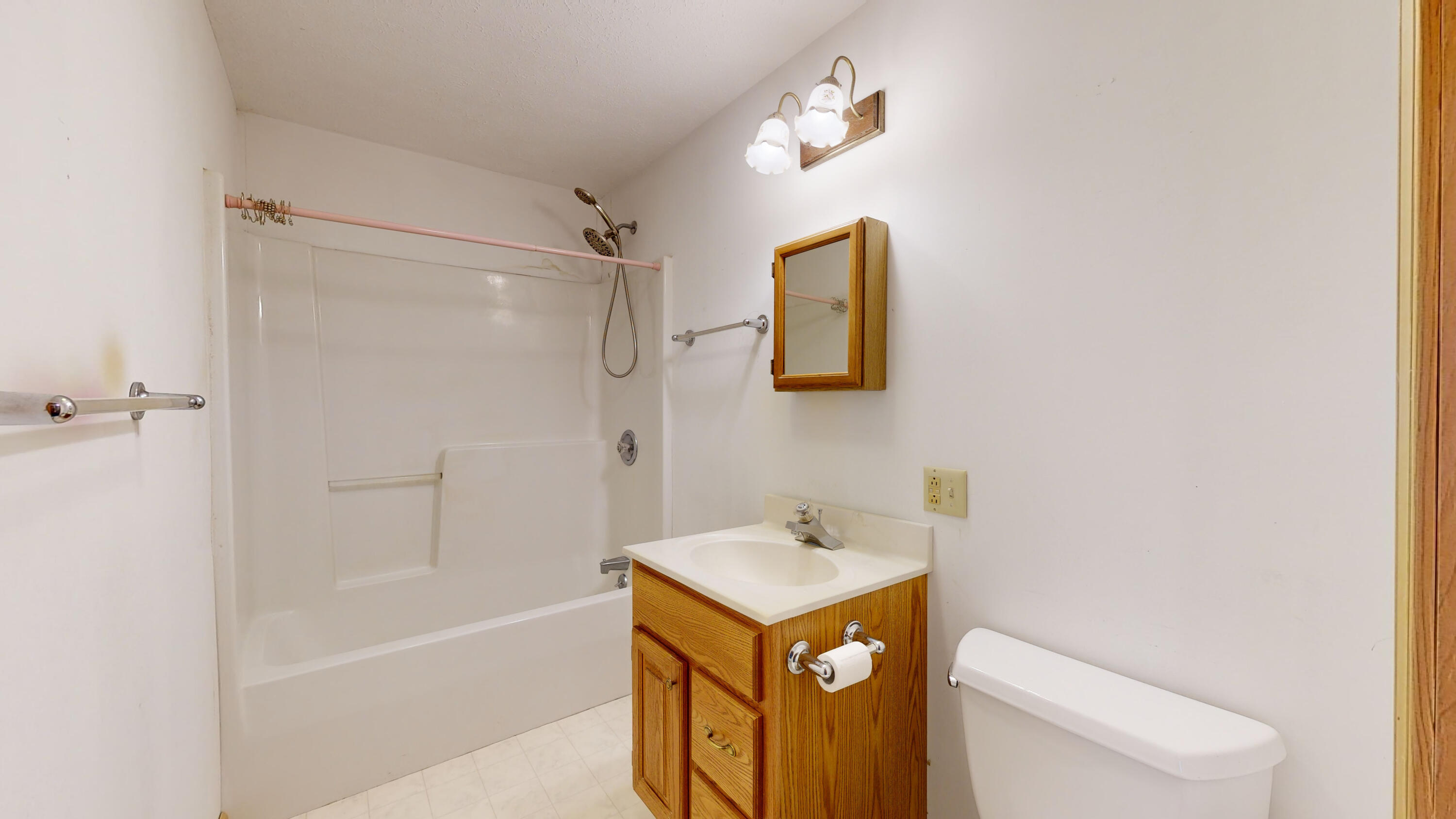 121 Pond Road Wales, ME 04280 - Photo 27 of 41 121-Pond-Rd-Wales-ME-04280-12292023_0907
