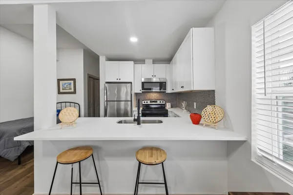$1,700 | 1224 Welch Street, Unit 2, Houston, TX 77006
