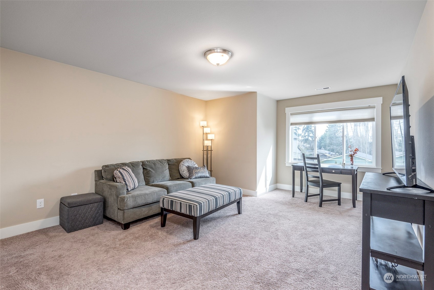 4726 Northeast 25th Street Renton, WA 98059 - Photo 28 of 40