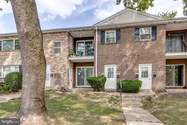 $144,990 | 1294 Cooper Street, Unit B17, Edgewater Park, NJ 08010