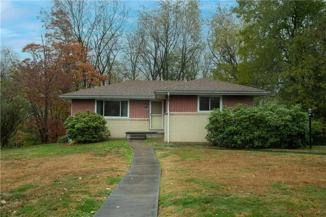 $145,000 | 194 Woodridge Drive, Beaver, PA 15009