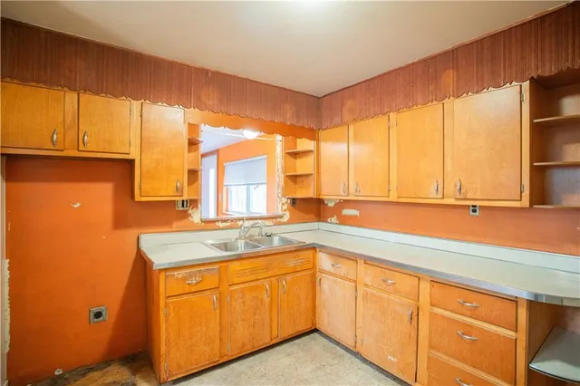 $145,000 | 194 Woodridge Drive, Beaver, PA 15009