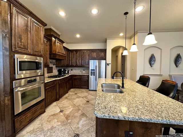 $699,000 | 27619 Nichols Pass, Boerne, TX 78015