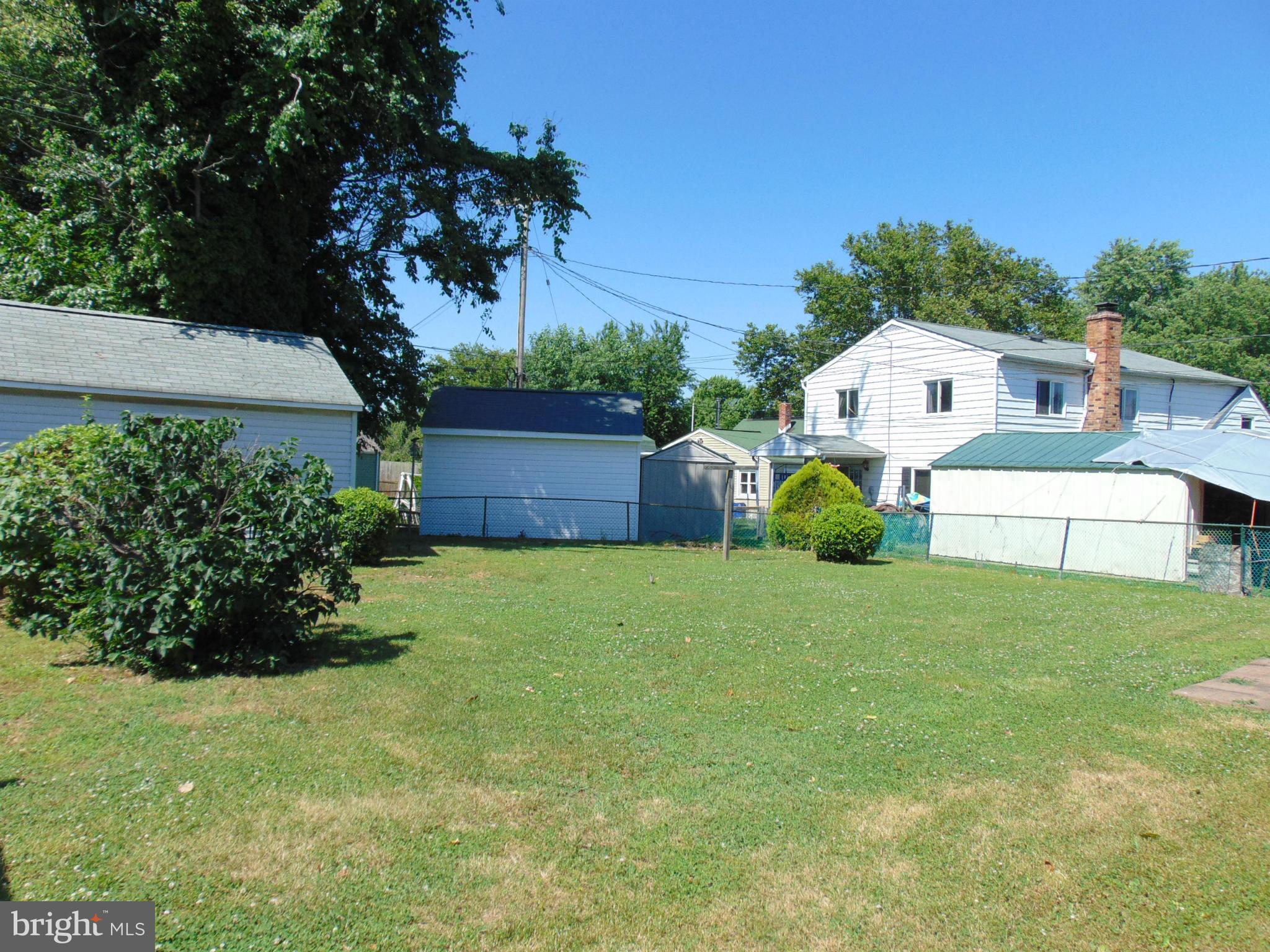 3150 Baybriar Road Baltimore, MD 21222 - Photo 4 of 12 Rear Yard