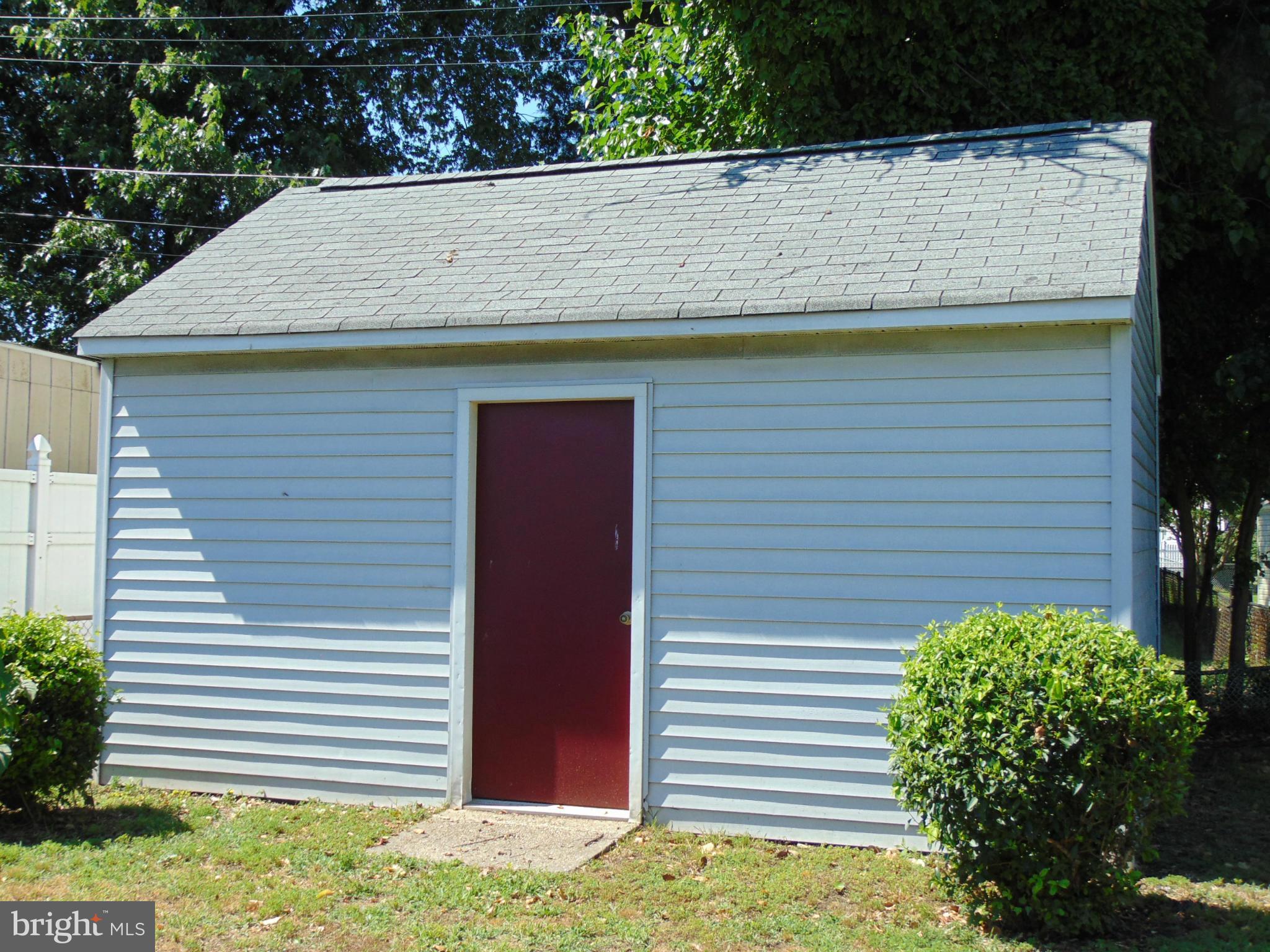 3150 Baybriar Road Baltimore, MD 21222 - Photo 5 of 12 Over Sized Shed