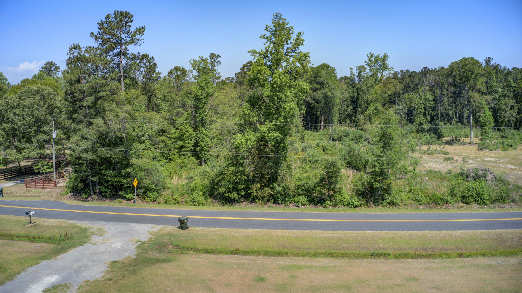 1105 Walter Road Bonneau, SC 29431 - Photo 1 of 15 1105 Walters Rd, Bonneau SC (1)