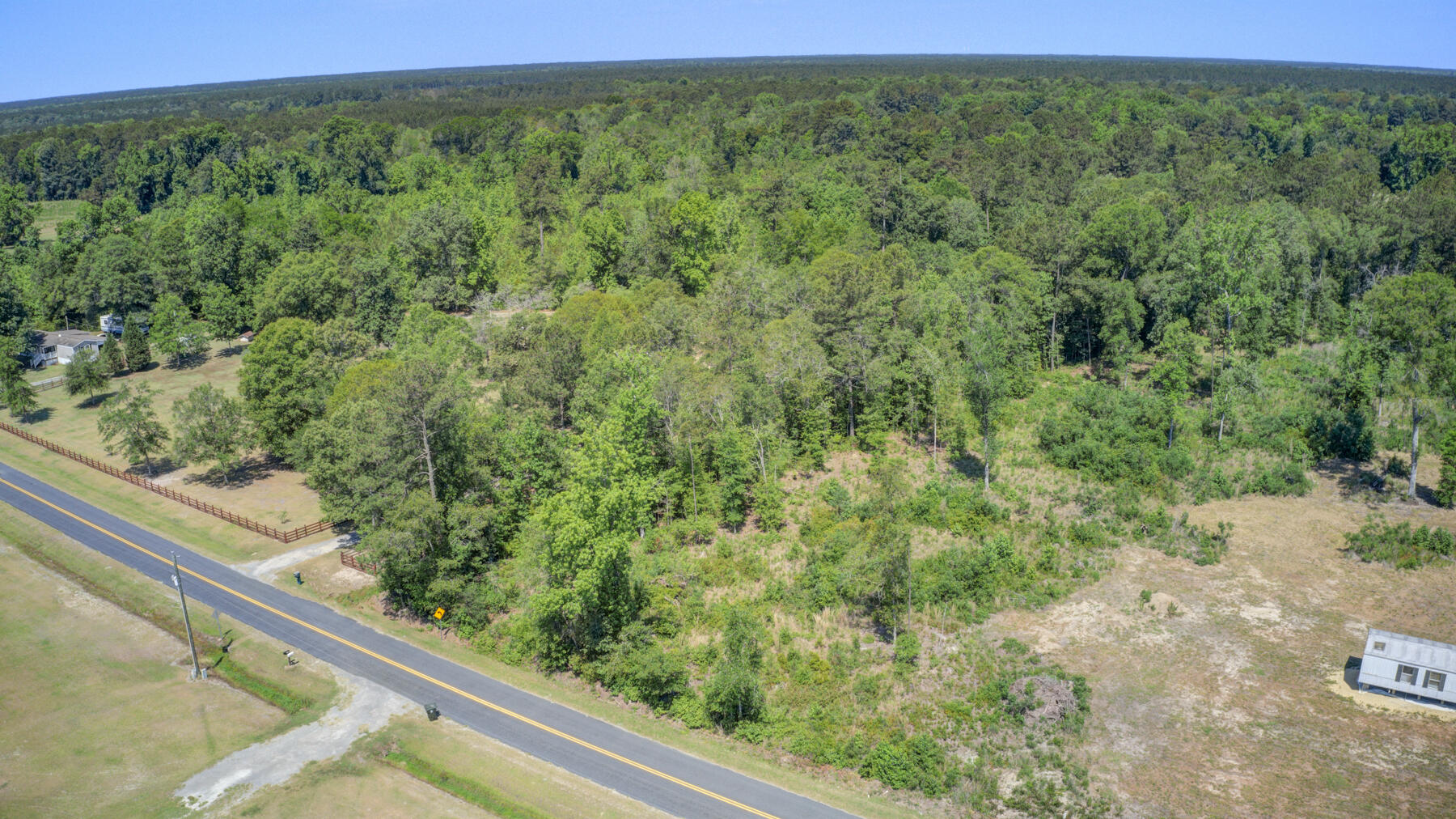 1105 Walter Road Bonneau, SC 29431 - Photo 3 of 15 1105 Walters Rd, Bonneau SC (3)