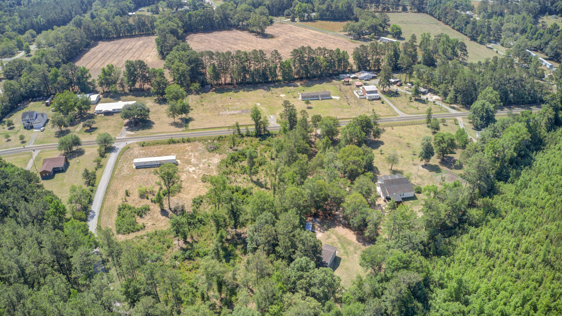 1105 Walter Road Bonneau, SC 29431 - Photo 7 of 15 1105 Walters Rd, Bonneau SC (7)