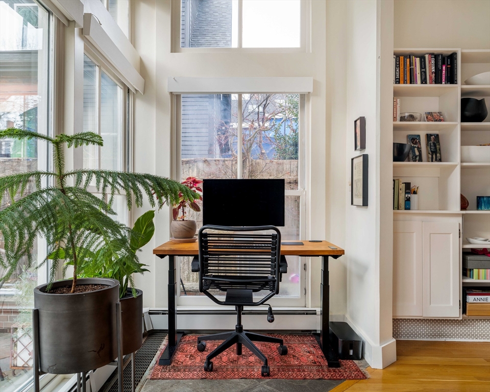 61 Dana Street, Unit 4 Cambridge, MA 02138 - Photo 7 of 25 a view of entryway with a potted plant
