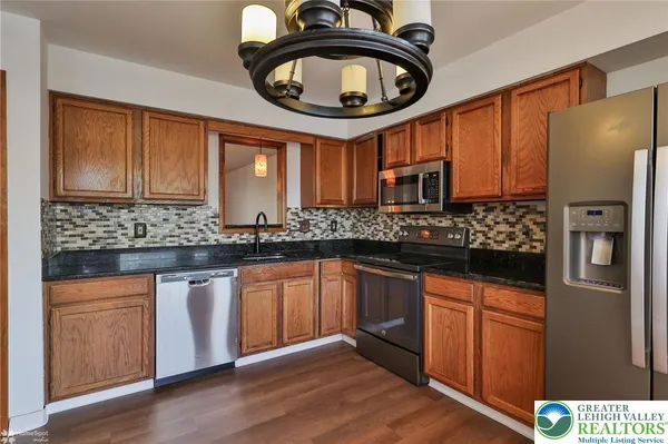 $358,000 | 2559 Madison Avenue, Bethlehem, PA 18017