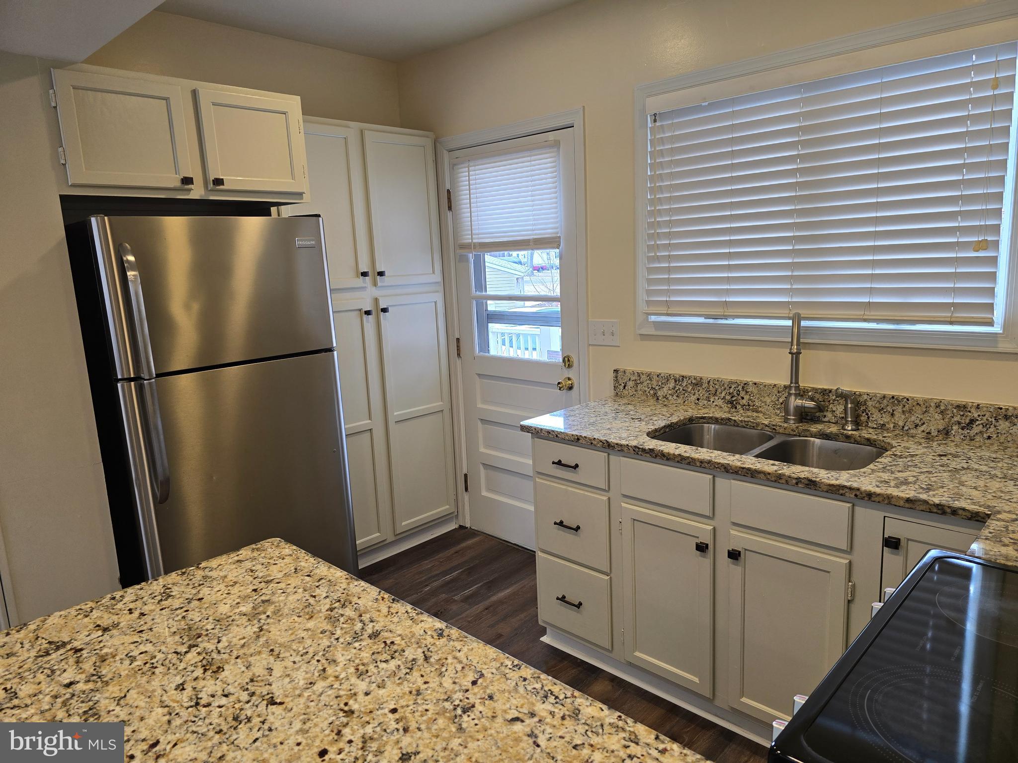 879 Stevenson Road Severn, MD 21144 - Photo 7 of 24