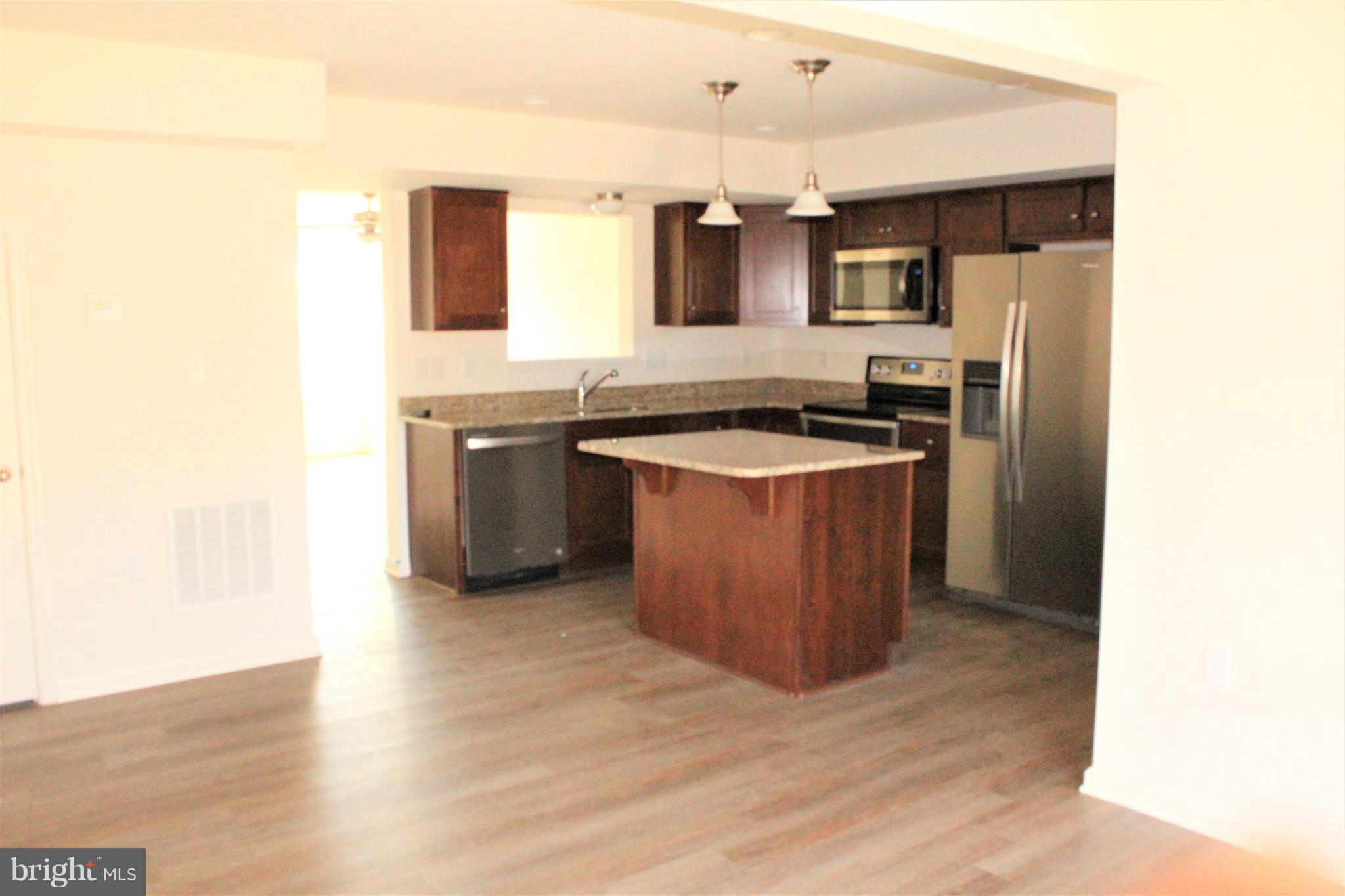 596 Thumper Drive Ranson, WV 25438 - Photo 7 of 34