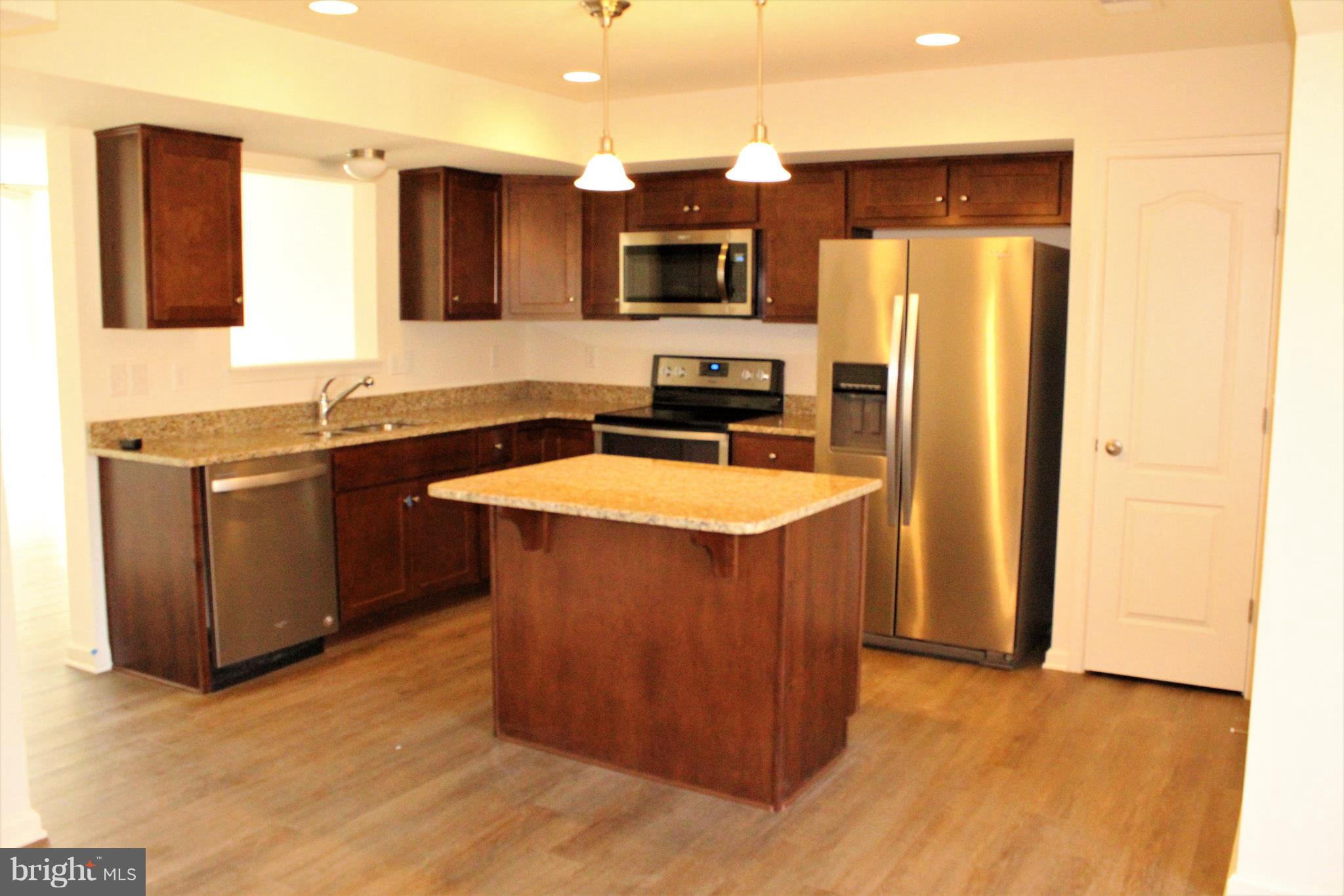 596 Thumper Drive Ranson, WV 25438 - Photo 9 of 34