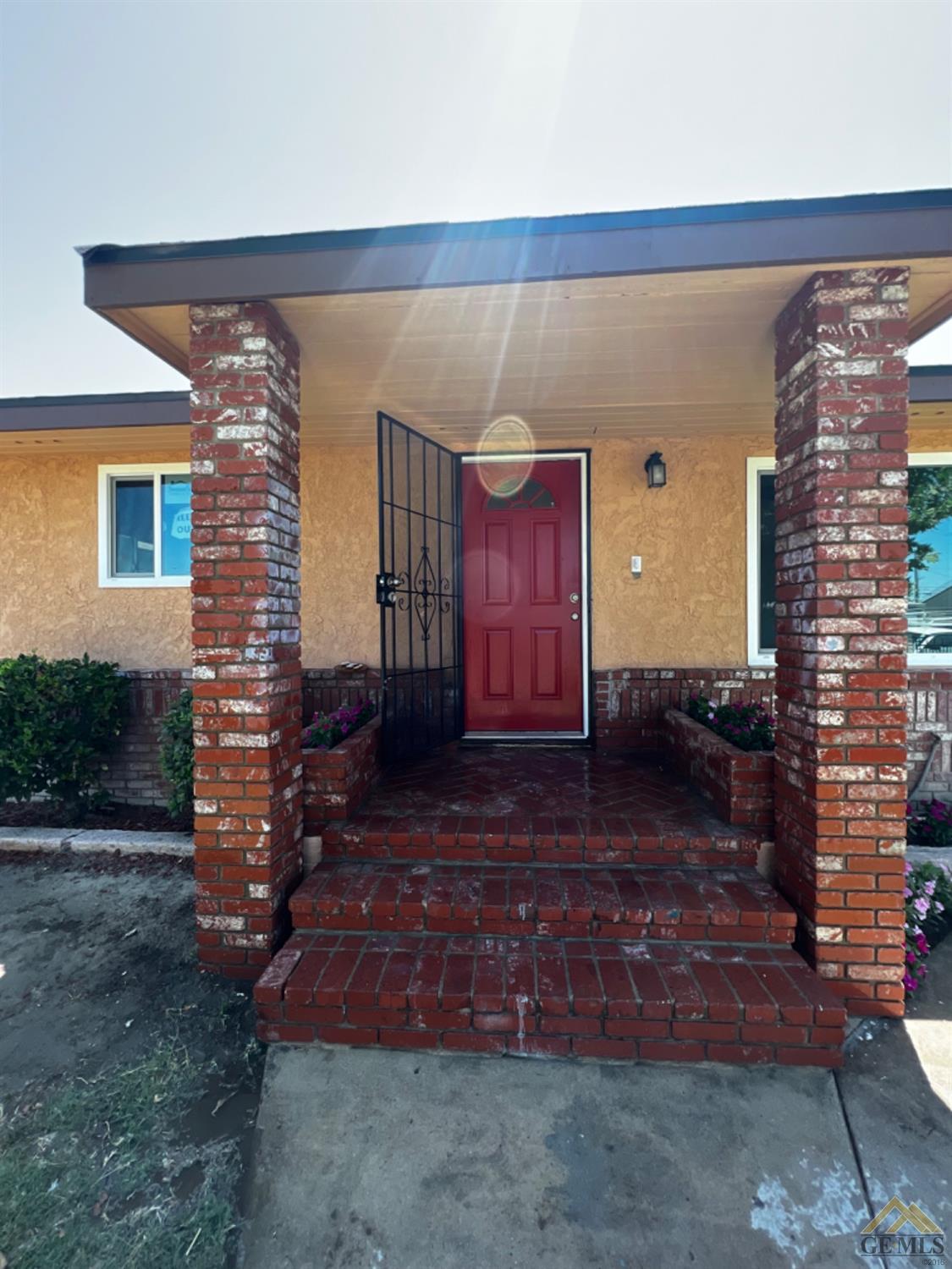 Undisclosed Address Bakersfield, CA 93304 - Photo 2 of 18