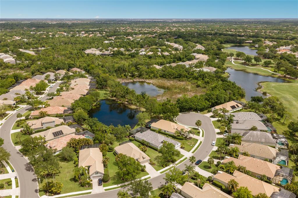 11709 Strandhill Court Lakewood Ranch, FL 34202 - Photo 32 of 51 a view of a city