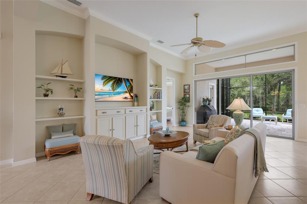 11709 Strandhill Court Lakewood Ranch, FL 34202 - Photo 7 of 51 a living room with furniture