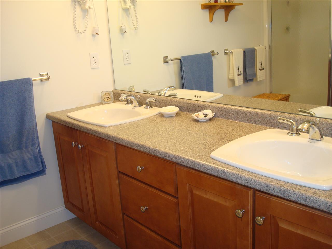 1-1 Risloves Way, Unit 11 Fremont, NH 03044 - Photo 23 of 32