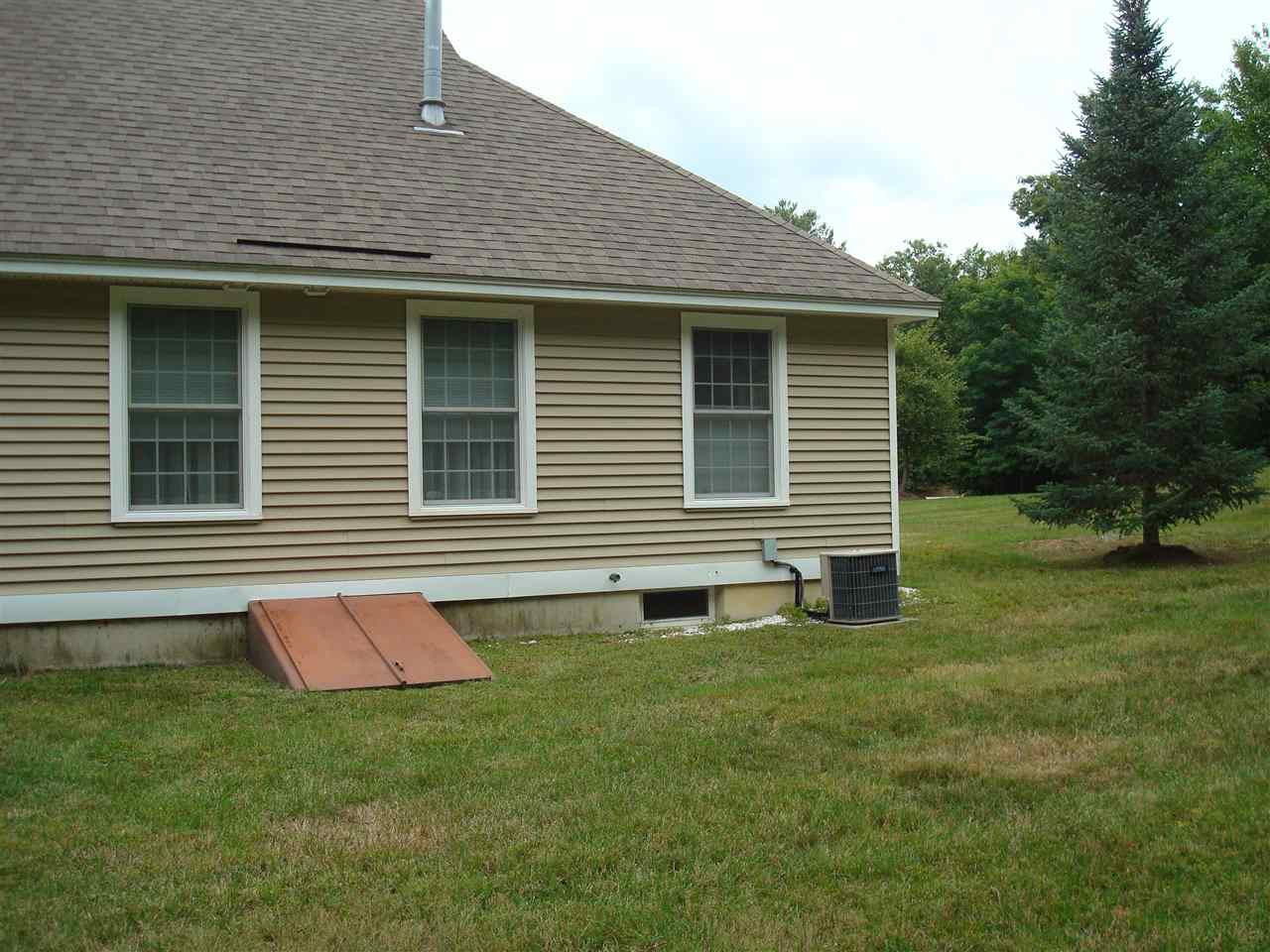 1-1 Risloves Way, Unit 11 Fremont, NH 03044 - Photo 32 of 32