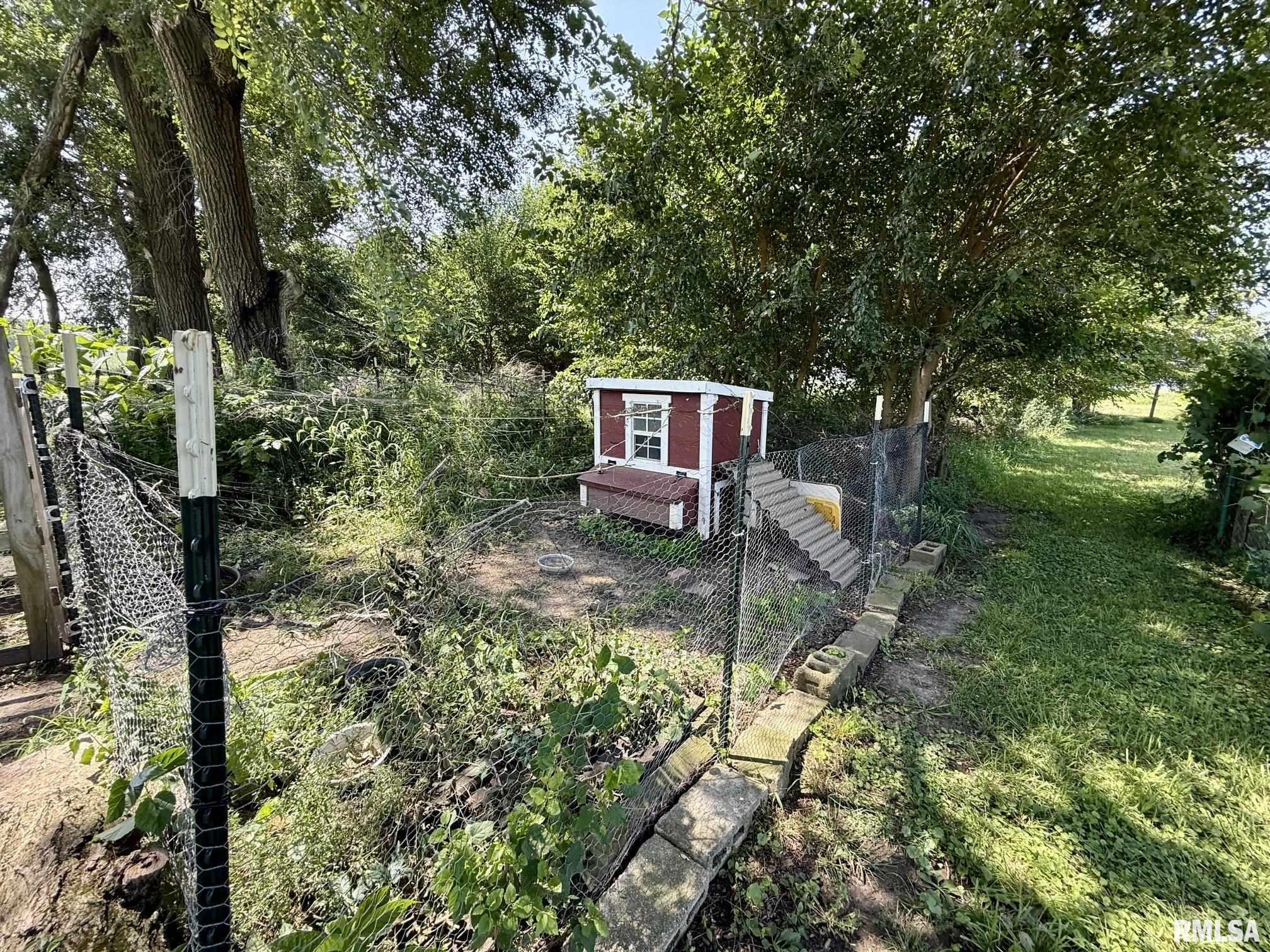 13936 Sangamon County Line Road Pleasant Plains, IL 62677 - Photo 32 of 36 Gallery Image 32