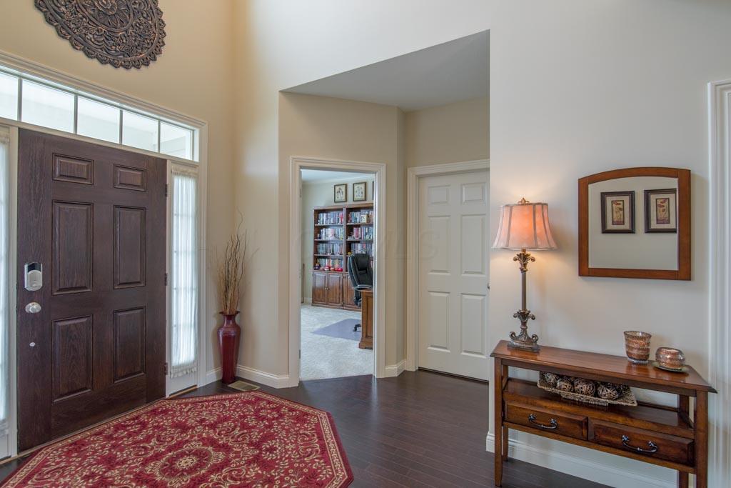 4237 Summit Bend Road Hilliard, OH 43026 - Photo 4 of 65 Gallery Image 4