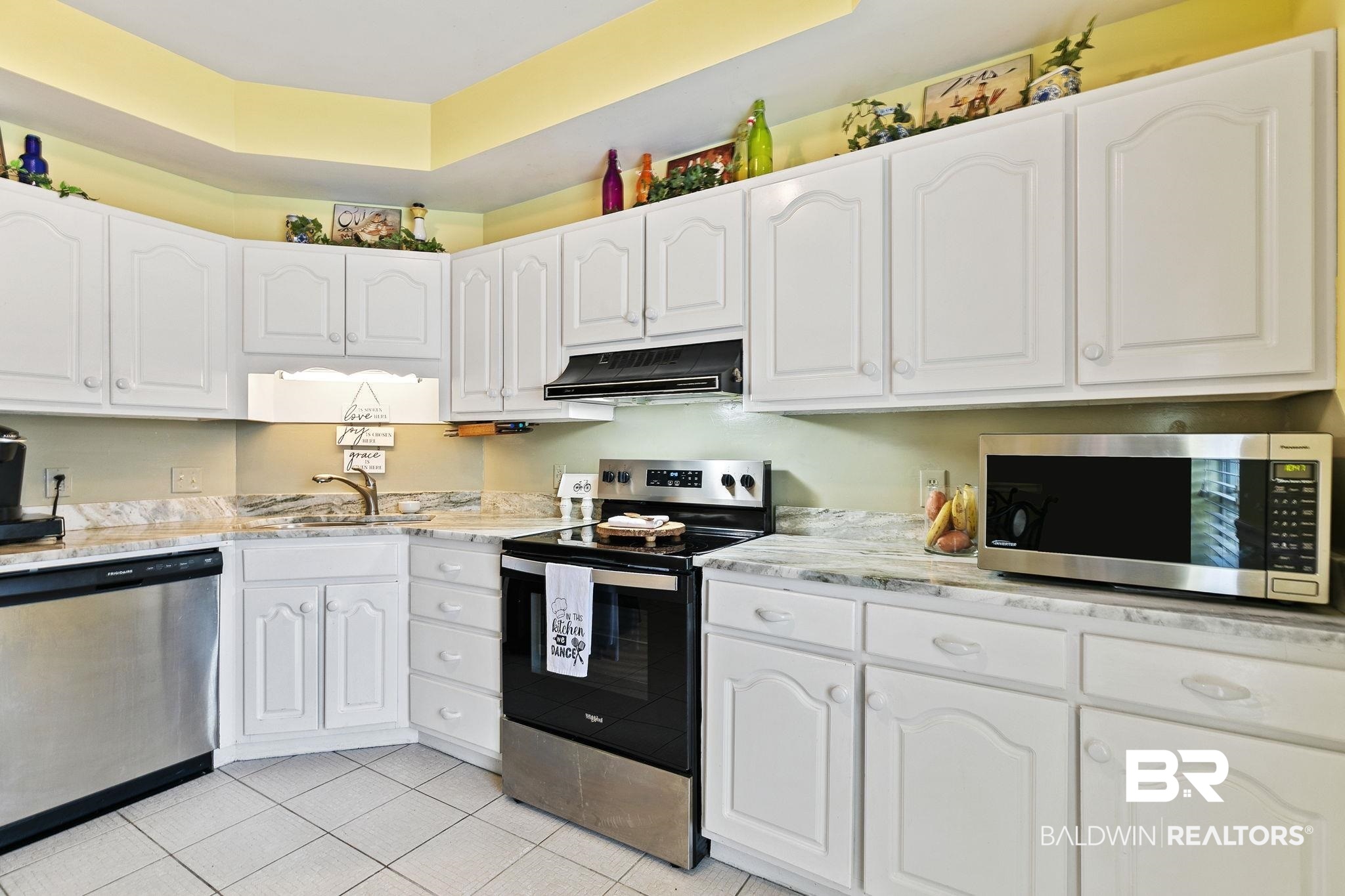 519 Juniper Place Drive Foley, AL 36535 - Photo 15 of 47 Kitchen