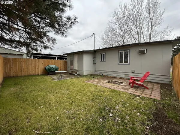 $299,000 | 400 D Street, Dallesport, WA 98617