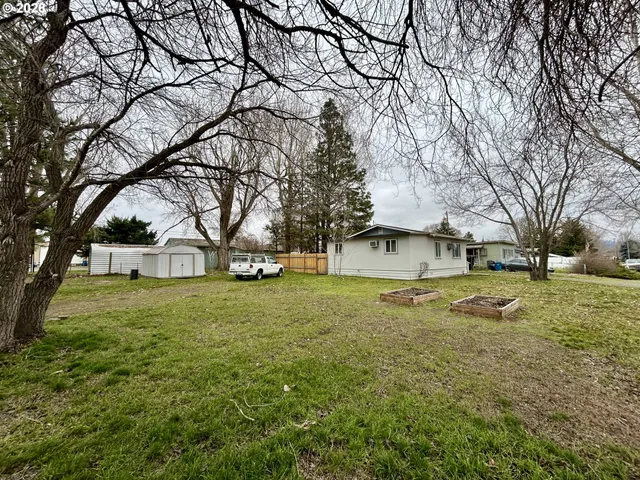 $299,000 | 400 D Street, Dallesport, WA 98617