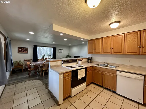 $299,000 | 400 D Street, Dallesport, WA 98617