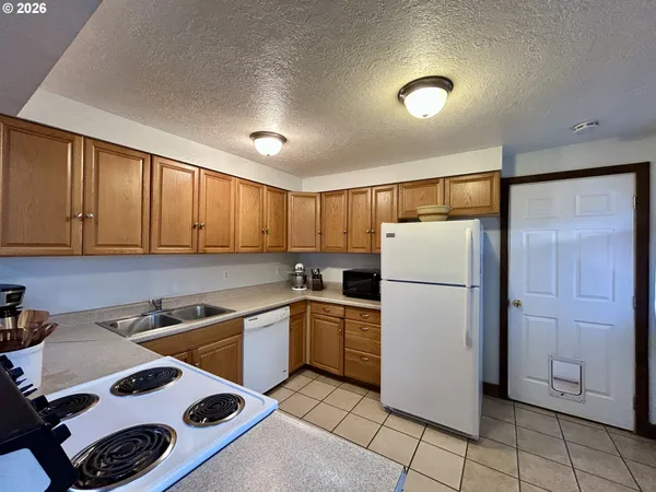 $299,000 | 400 D Street, Dallesport, WA 98617