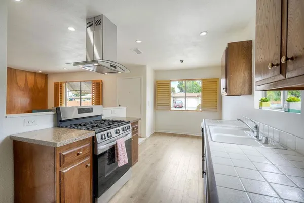 $599,000 | 3607 Frenzel Circle, Oceanside, CA 92056
