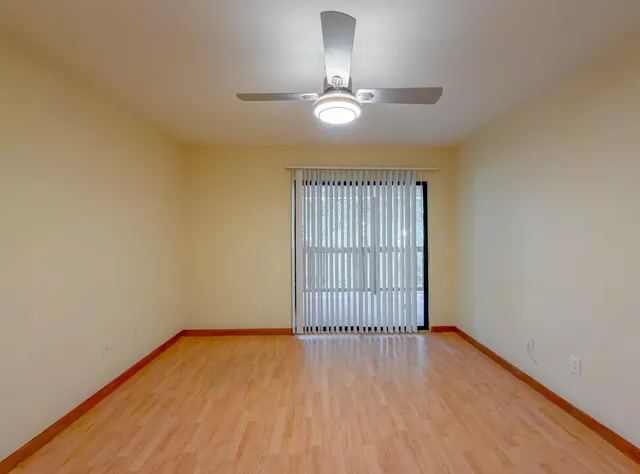 $1,275 | 1104 Greentree Court, Unit L, Tallahassee, FL 32304