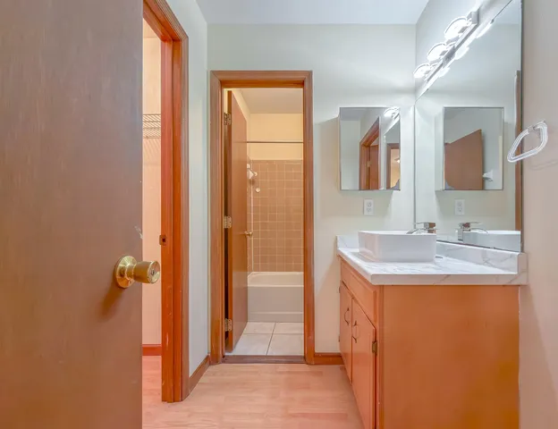 $1,275 | 1104 Greentree Court, Unit L, Tallahassee, FL 32304