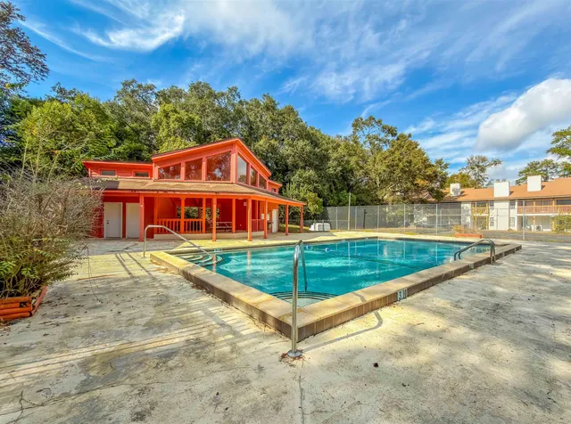 $1,275 | 1104 Greentree Court, Unit L, Tallahassee, FL 32304