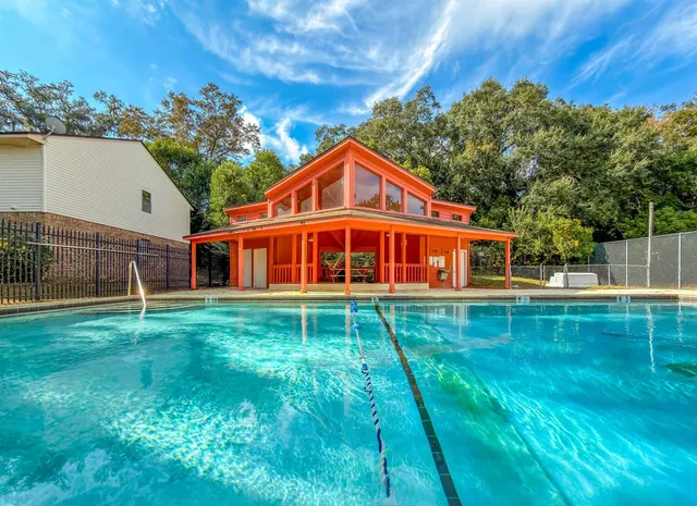 $1,275 | 1104 Greentree Court, Unit L, Tallahassee, FL 32304