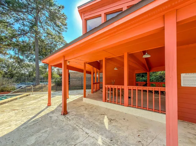 $1,275 | 1104 Greentree Court, Unit L, Tallahassee, FL 32304