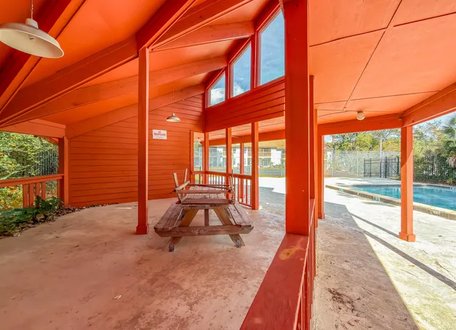 $1,275 | 1104 Greentree Court, Unit L, Tallahassee, FL 32304