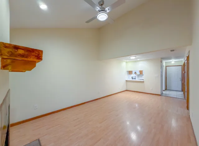 $1,275 | 1104 Greentree Court, Unit L, Tallahassee, FL 32304