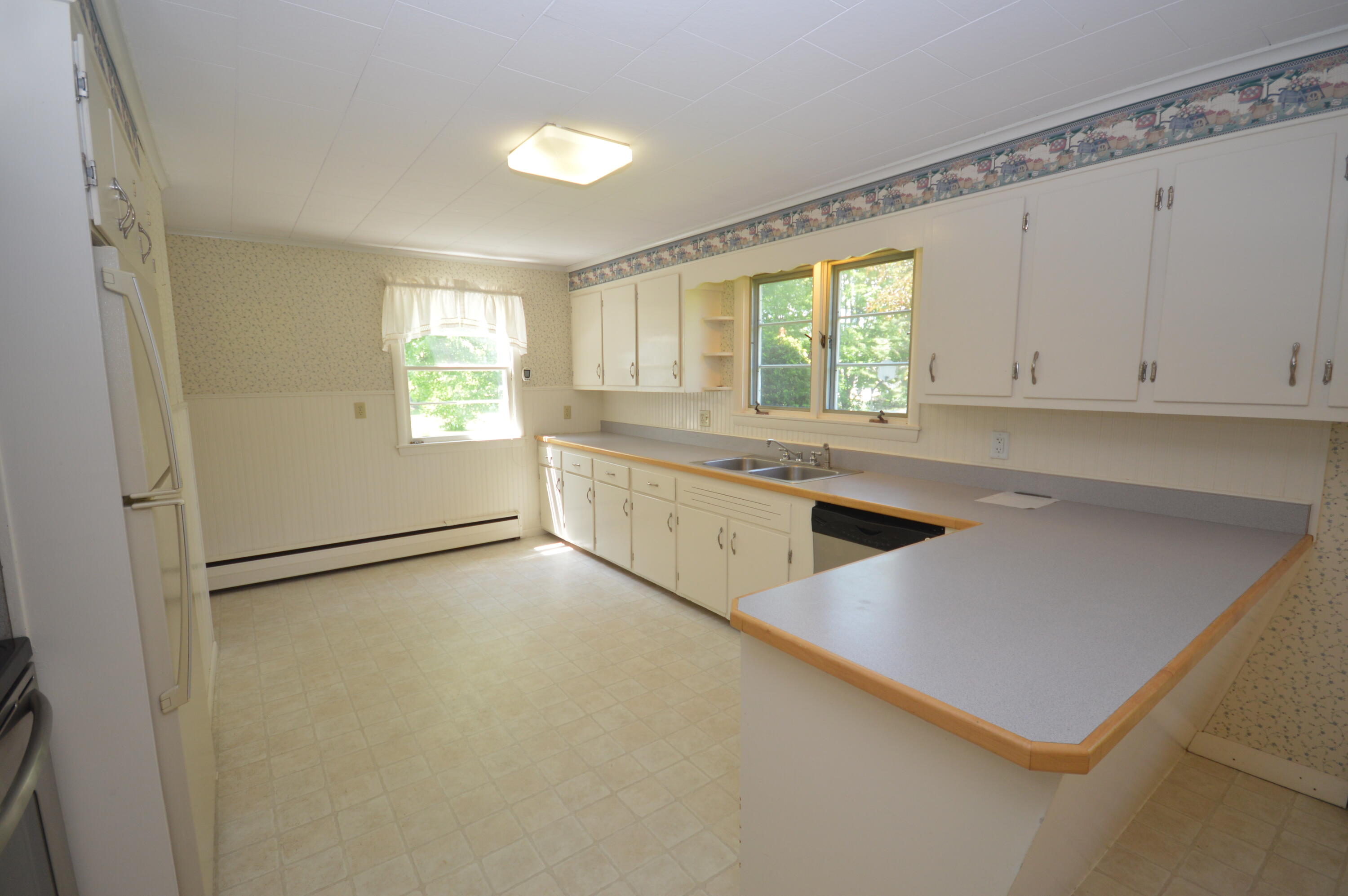 147 Kennebec Road Hampden, ME 04444 - Photo 9 of 35 DSC_0036
